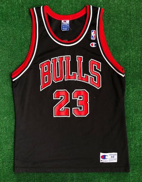 Araña mordedura Sinis 90's Michael Jordan Chicago Bulls Alternate Champion NBA Jersey Size 44 –  Rare VNTG