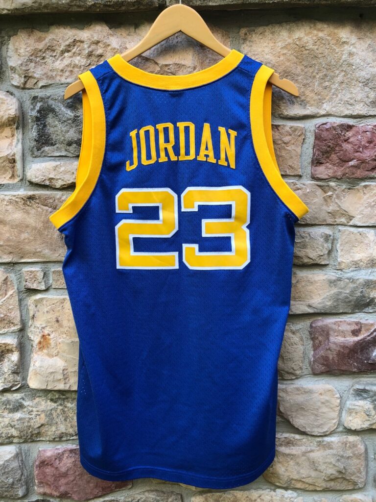 1980 Michael Jordan Laney High School Nike TAG Retro Jersey Size