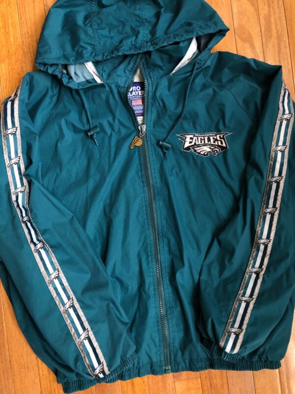 人気商品、90's、レアなプロプレイヤー、NFL、EAGLES、XLサイズ 90's Philadelphia Eagles Pro Player NFL Jacket Size XL – Rare VNTG