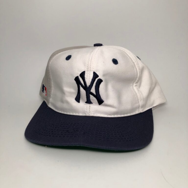 90’s New York Yankees Sports Specialties Back Script MLB Snapback Hat ...