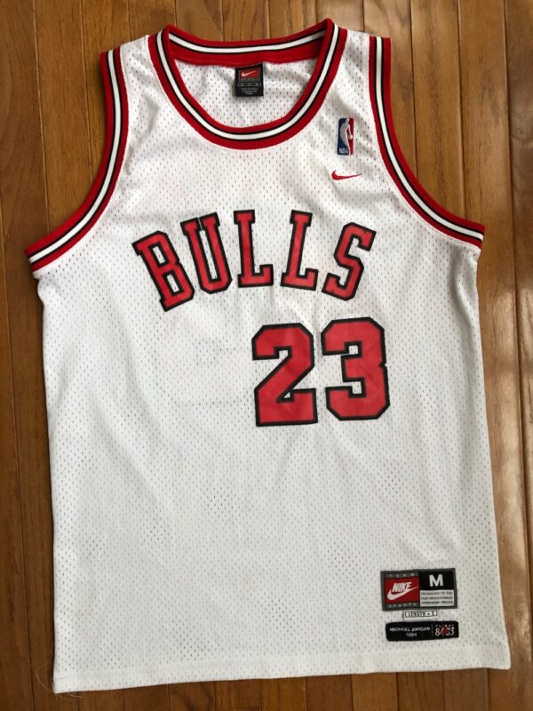 chicago bulls 1985 jersey